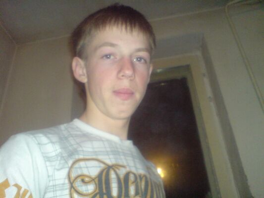  ,   Sasha, 20 ,   ,   