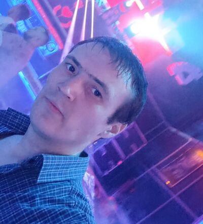  ,   Maxim, 34 ,   ,   