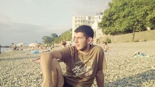  ,   Leobibi, 34 ,   