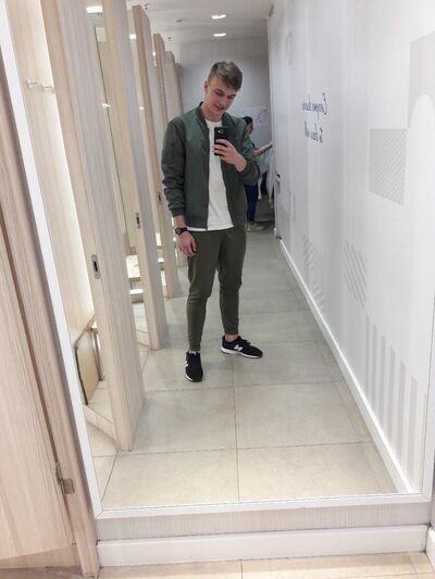  ,   Alexander, 27 ,   ,   , c 