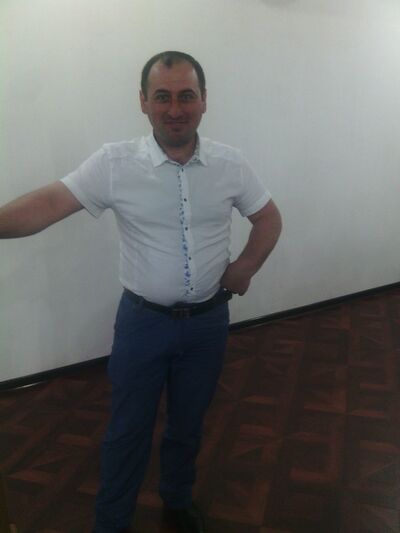  ,   Artur, 44 ,     , c 