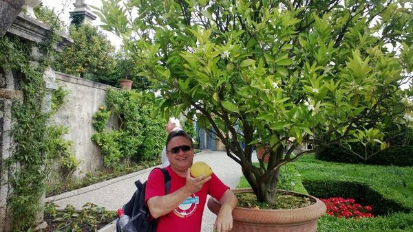  ,   Stas, 61 ,   ,   