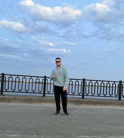  ,   Nikita, 21 ,   ,   