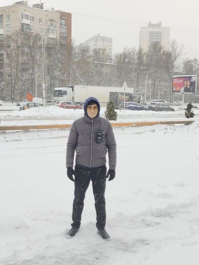  -,   Ali, 27 ,   ,   