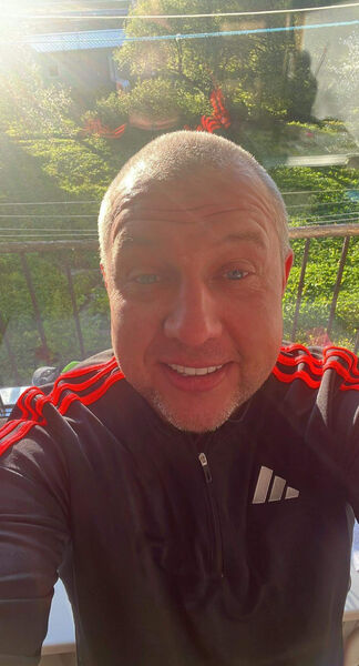  ,   Andrej, 44 ,   c 