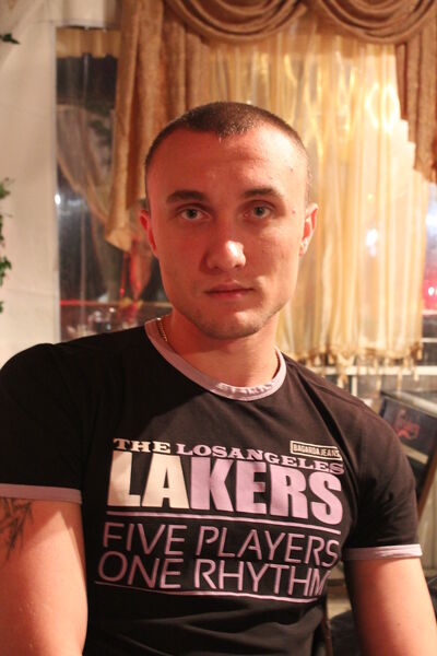  ,   Evghenii, 36 ,   