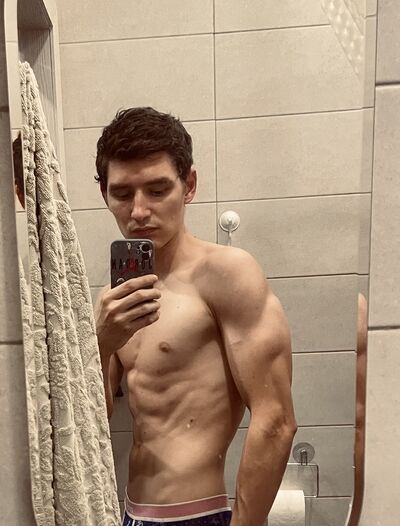  New York City,   , 32 ,   ,   