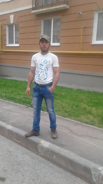  -,   Bariddin, 32 ,     , c 