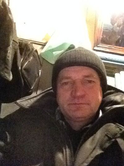  ,   Mihail, 50 ,  