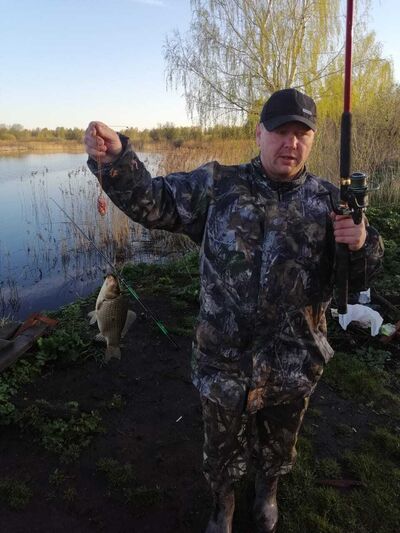 ,   Pavel, 42 ,   ,   , c 