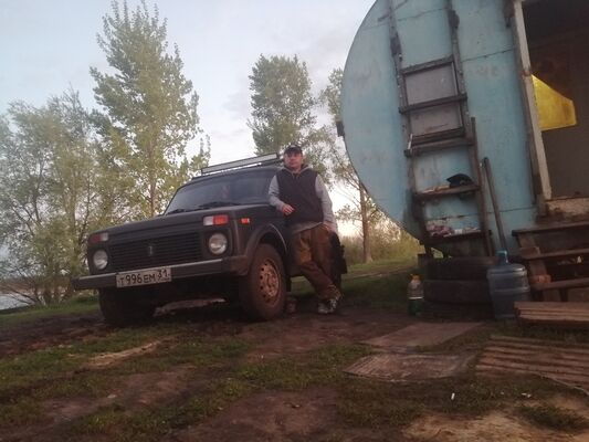  ,   Ruslan, 33 ,   ,   , c , 