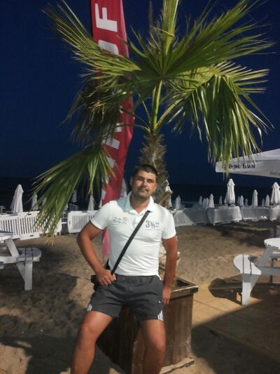  ,   Alexandru, 38 ,  