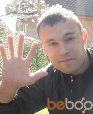  Essen,   Viktor, 43 ,   