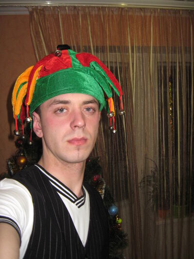  ,   Ross, 34 ,   