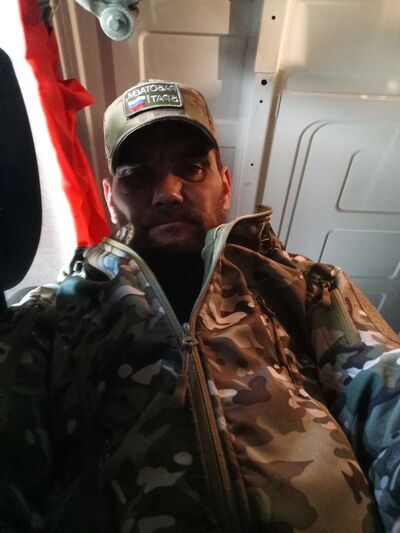  ,   Serzh, 42 ,   ,   , c , 