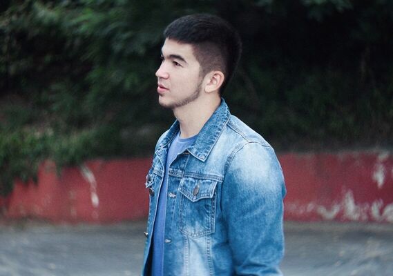  ,   Ruslan, 30 ,   ,   , c , 