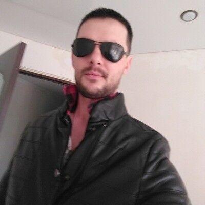  ,   Alex, 34 ,   ,   , c , 