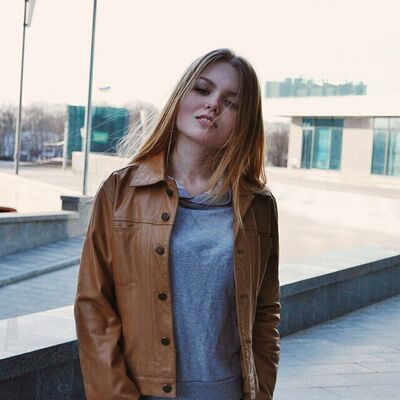  -,   Valeria, 25 ,   ,   , c , 