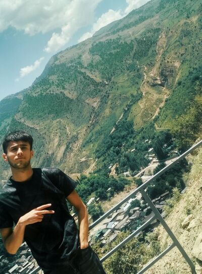  ,   Hamid, 24 ,   ,   