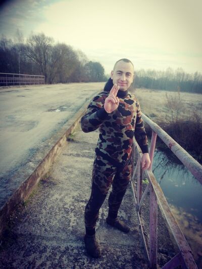  ,   Nik, 38 ,   ,   