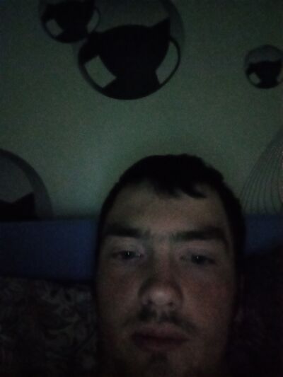  ,   Maxim, 23 ,   ,   , c 