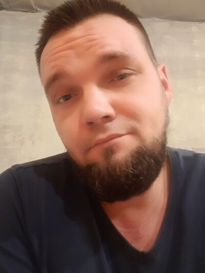 ,   Alex, 37 ,   ,   