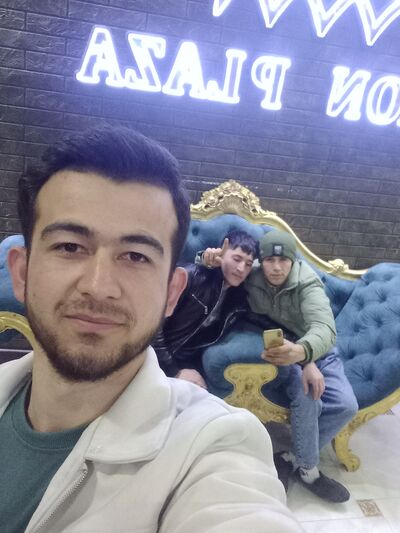  ,   Akobir, 25 ,   ,   