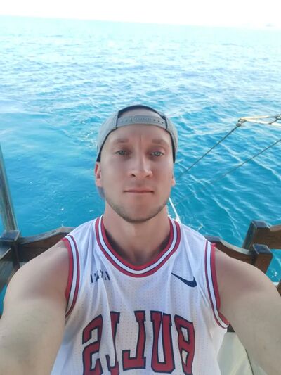  ,   PAVEL, 33 ,   ,   , c 