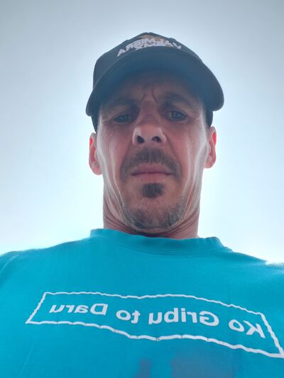  ,   Sandis, 43 ,     , c 