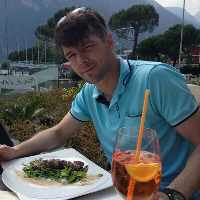  ,   Petr, 48 ,   ,   , c 
