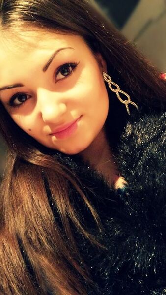  ,   Ana, 35 ,   ,   , c 