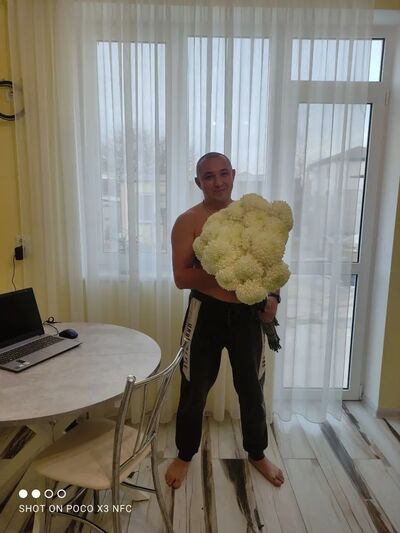  ,   Anton, 40 ,   ,   , c , 