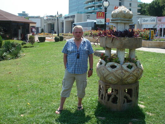 ,   Aleksandr, 51 ,   ,   , c 