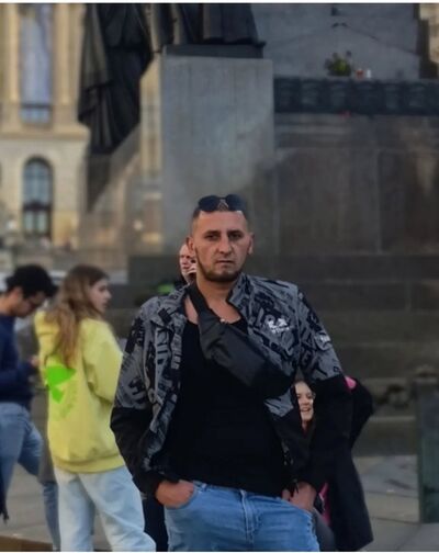  Praha,   Ruslan, 31 ,   ,   , c , 