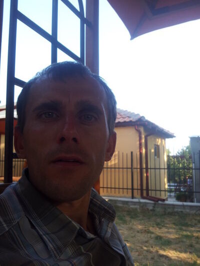  ,   Maxim, 46 ,   