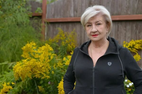  ,   Lyuda, 62 ,   ,   