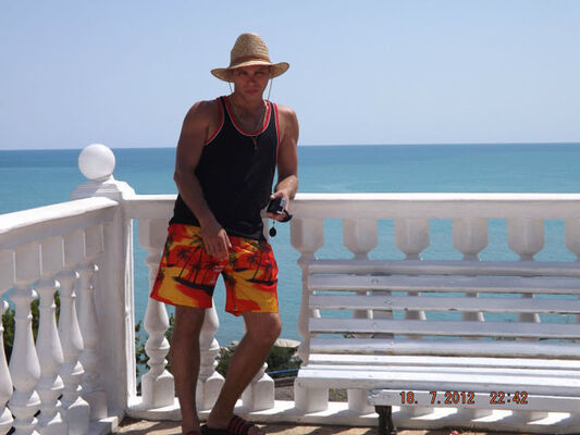 ,   Igor, 48 ,   