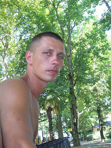  20296128  Vlad, 43 ,    