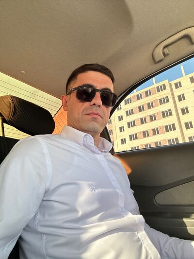  ,   Ali, 33 ,   ,   