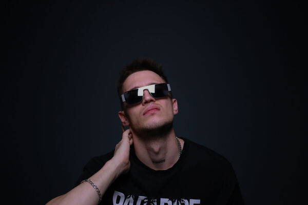  ,   ALEKSEY, 32 ,   ,   , c , 