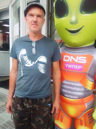  ,   Eduard, 51 ,   ,   