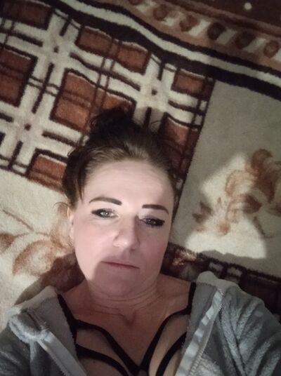  ,   Jylia, 42 ,   ,   