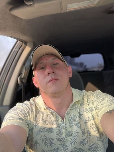  ,   Alexander, 32 ,   ,   , c 