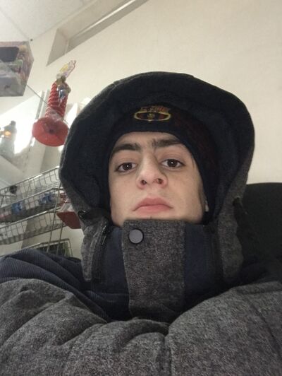  ,   Gagik, 27 ,   