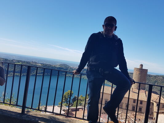  ,   Maxim, 38 ,   ,   , c 