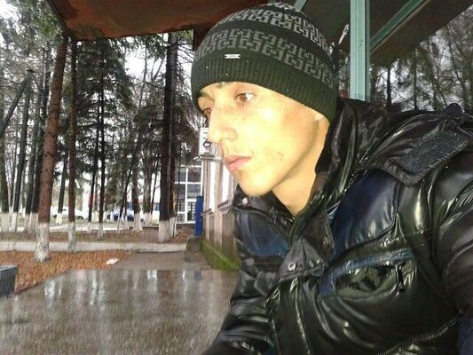  ,   Andrei, 32 ,   ,   , c 