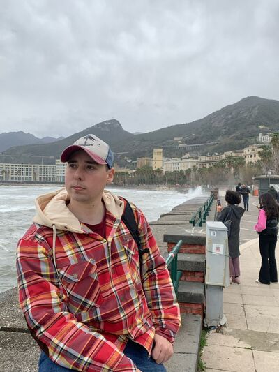  ,   Bogdan, 28 ,   ,   , c 