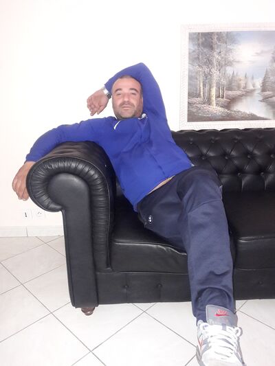  ,   Aleks, 32 ,   ,   