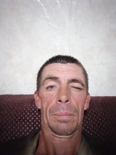  ,   Viktor, 41 ,   c , 