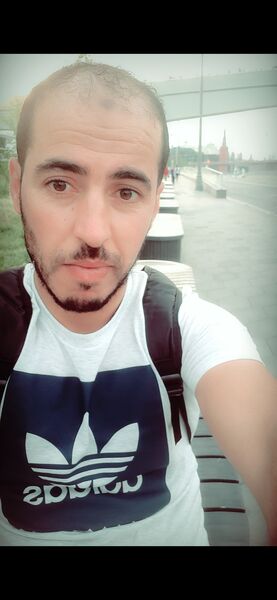  Algiers,   Salim, 32 ,   ,   